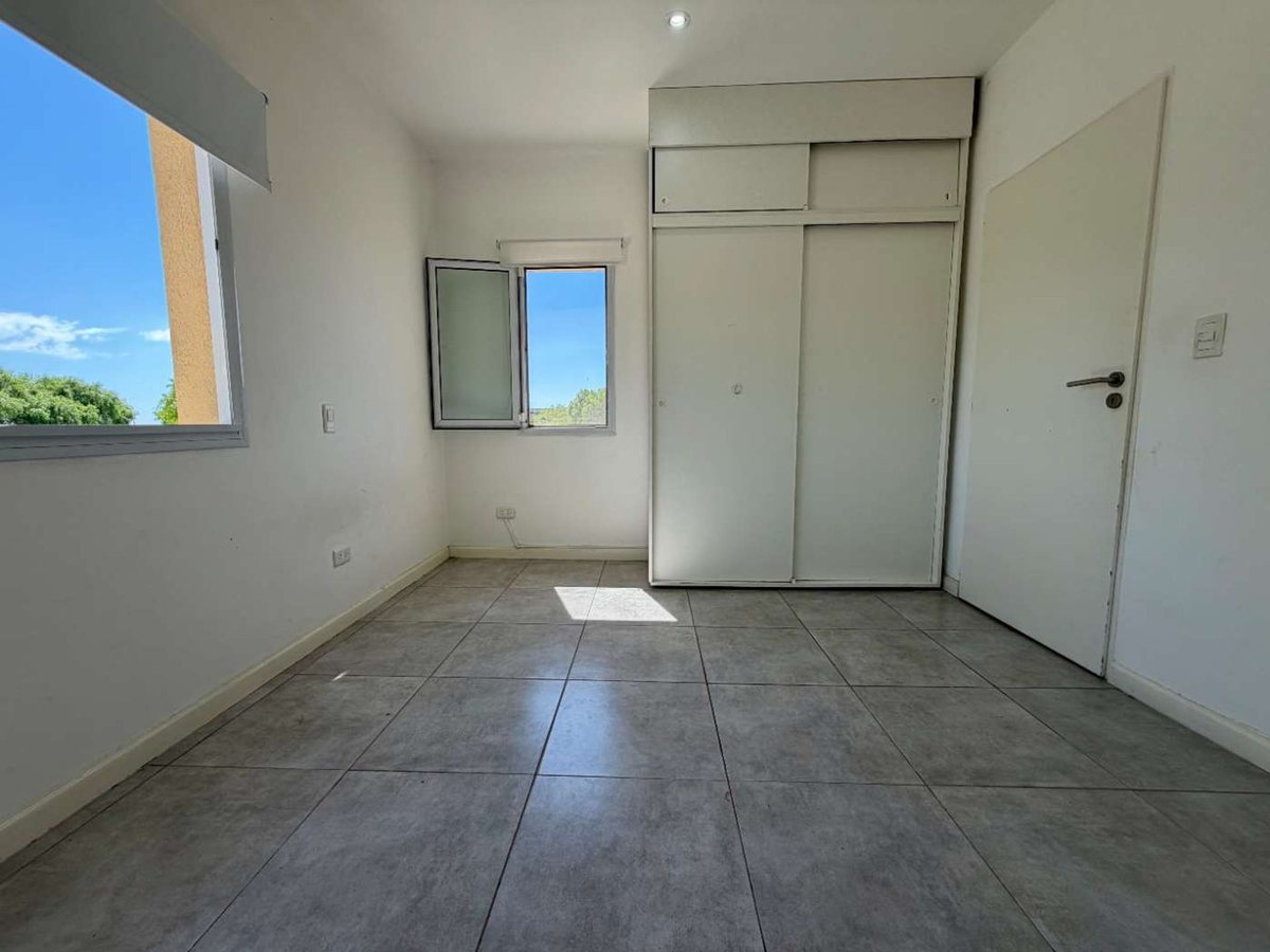 Foto 23 — VENTA CASA 4 AMBIENTES CON PILETA EN SAN SEBASTIAN