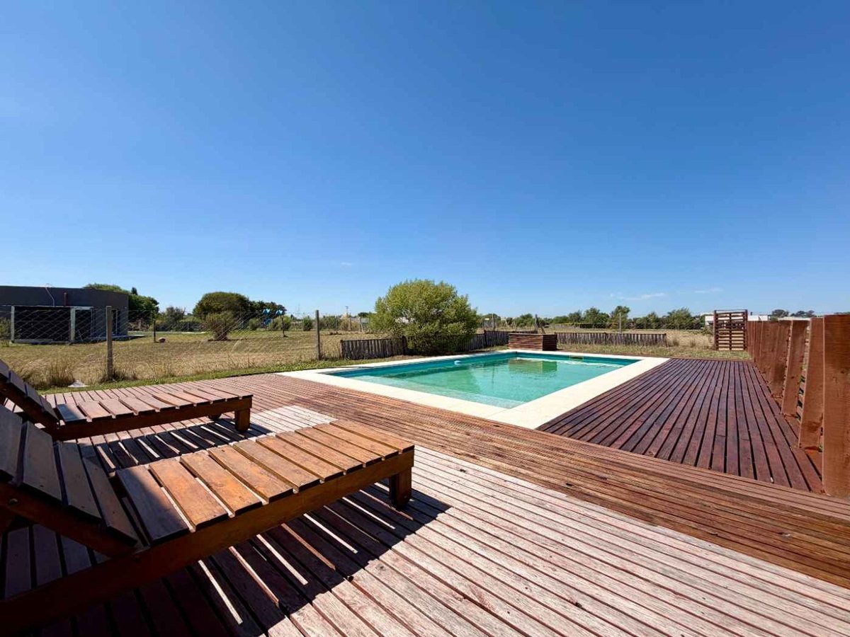 Foto 9 — VENTA CASA 4 AMBIENTES CON PILETA EN SAN SEBASTIAN