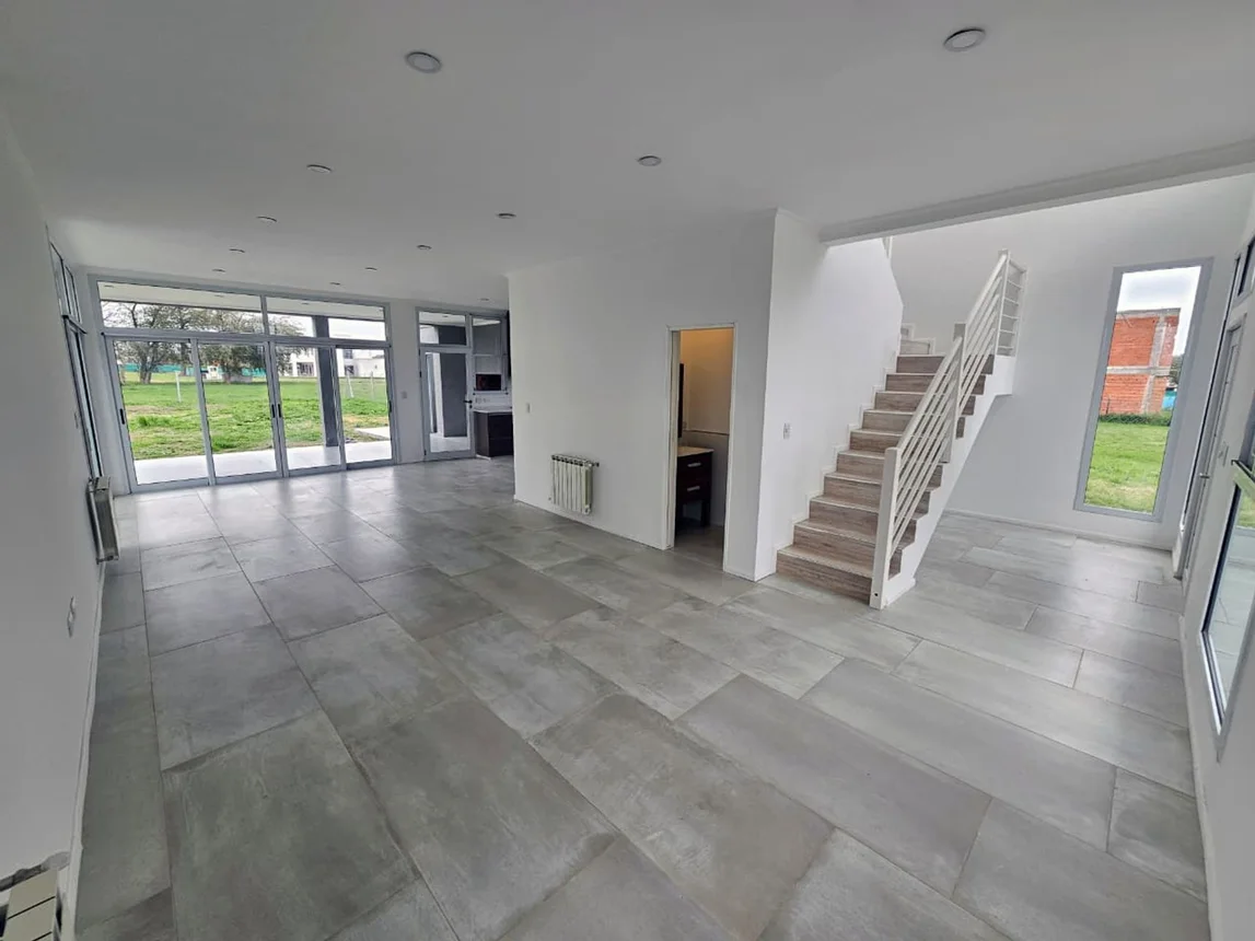 Casa de 4 ambientes en venta en San Miguel, Avenida Doctor Ricardo Balbín 3300