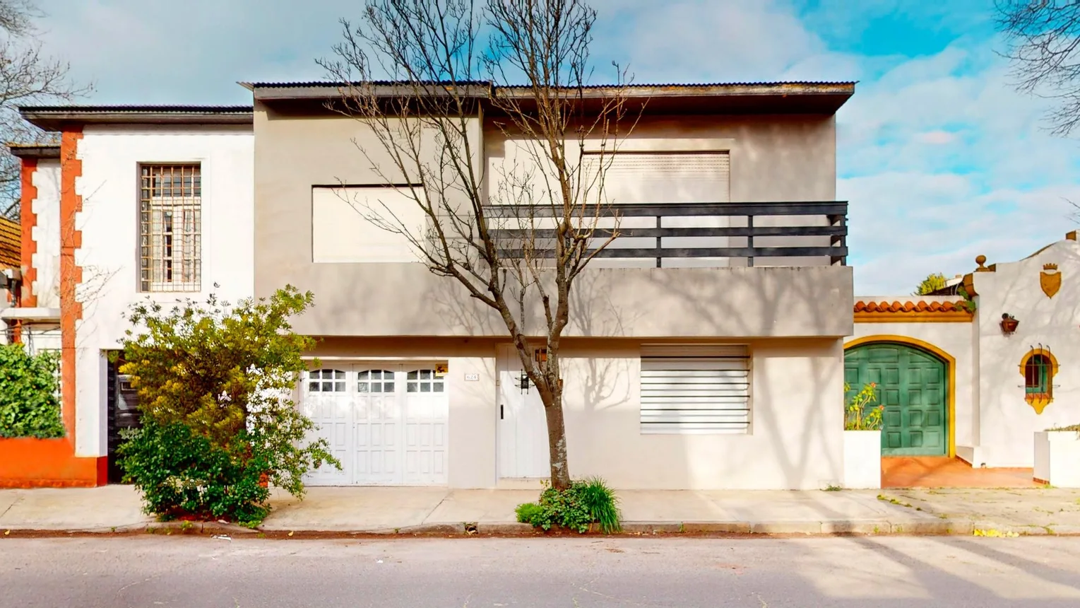 Venta casa 5 amb con cochera la perla, foto 1