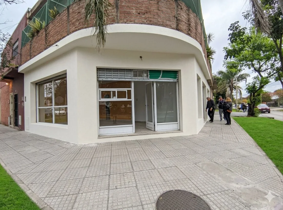 Casa de 5 ambientes en venta en Rafael Calzada, Presidente Peron 3000, foto 3