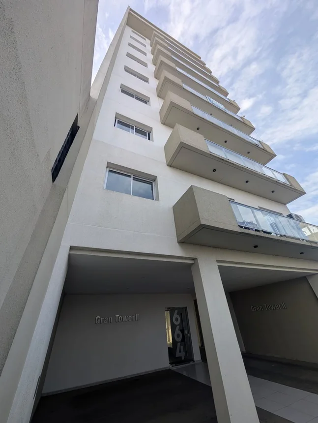 Departamento de 3 ambientes en venta en Berazategui, Calle 146 600, foto 2