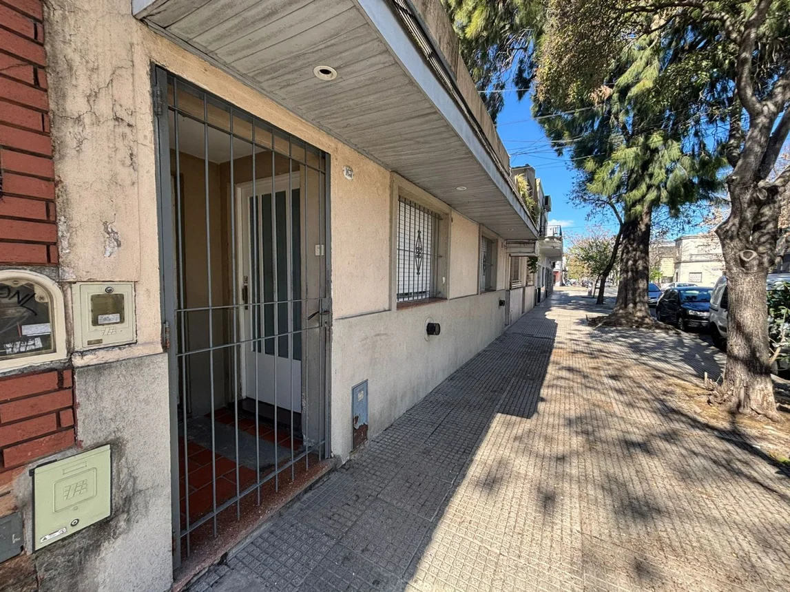 PH de 4 ambientes en venta en Monte Castro, Mercedes 1600, foto 3