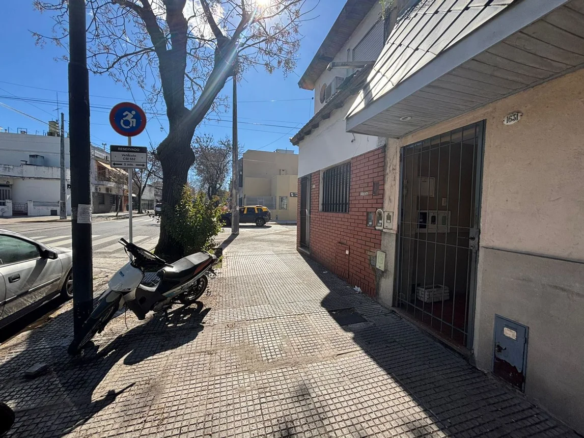 PH de 4 ambientes en venta en Monte Castro, Mercedes 1600, foto 2