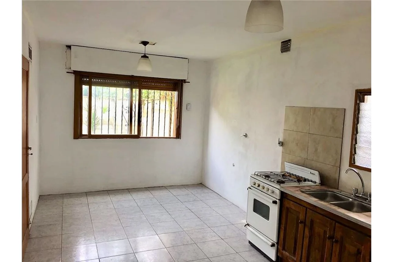 Casa en venta en Quilmes, foto 4