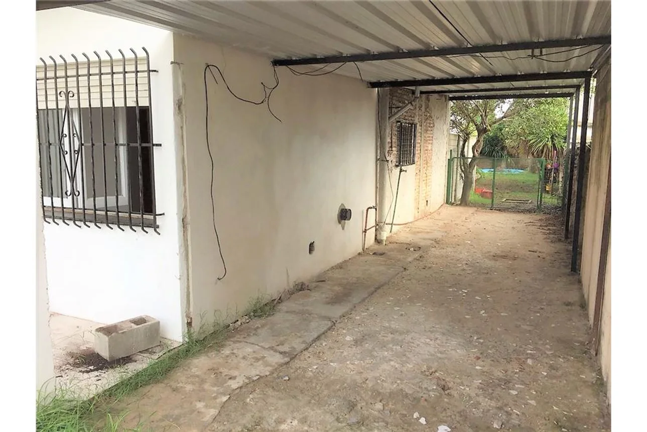 Casa en venta en Quilmes, foto 3