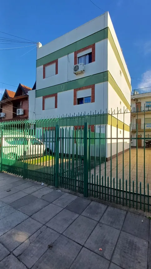 Departamento en venta en Villa Luzuriaga, foto 2