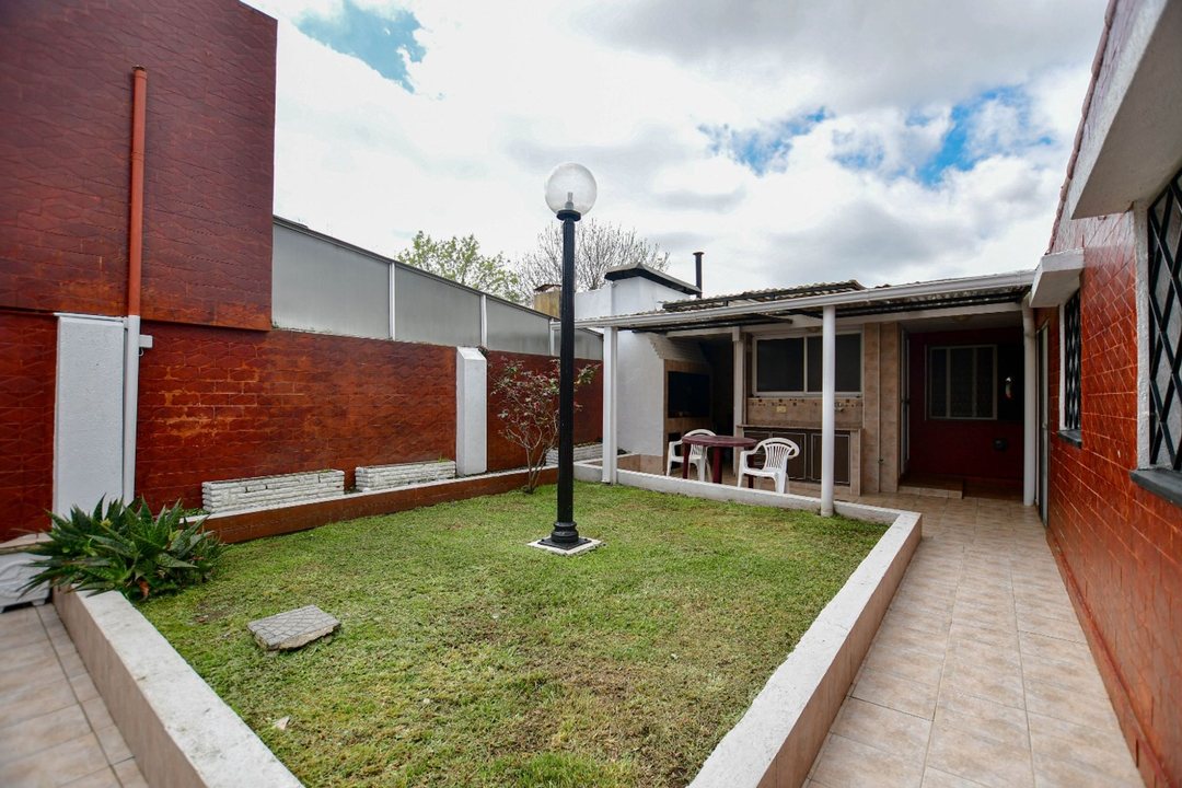 CASA EN VENTA BERISSO