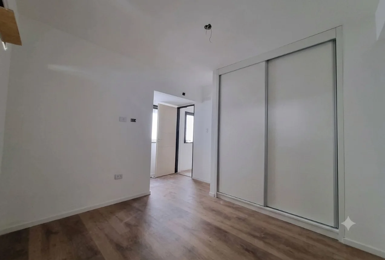 Departamento de 2 ambientes en venta en Villa Raffo, Avenida Marcelo Torcuato de Alvear 1700