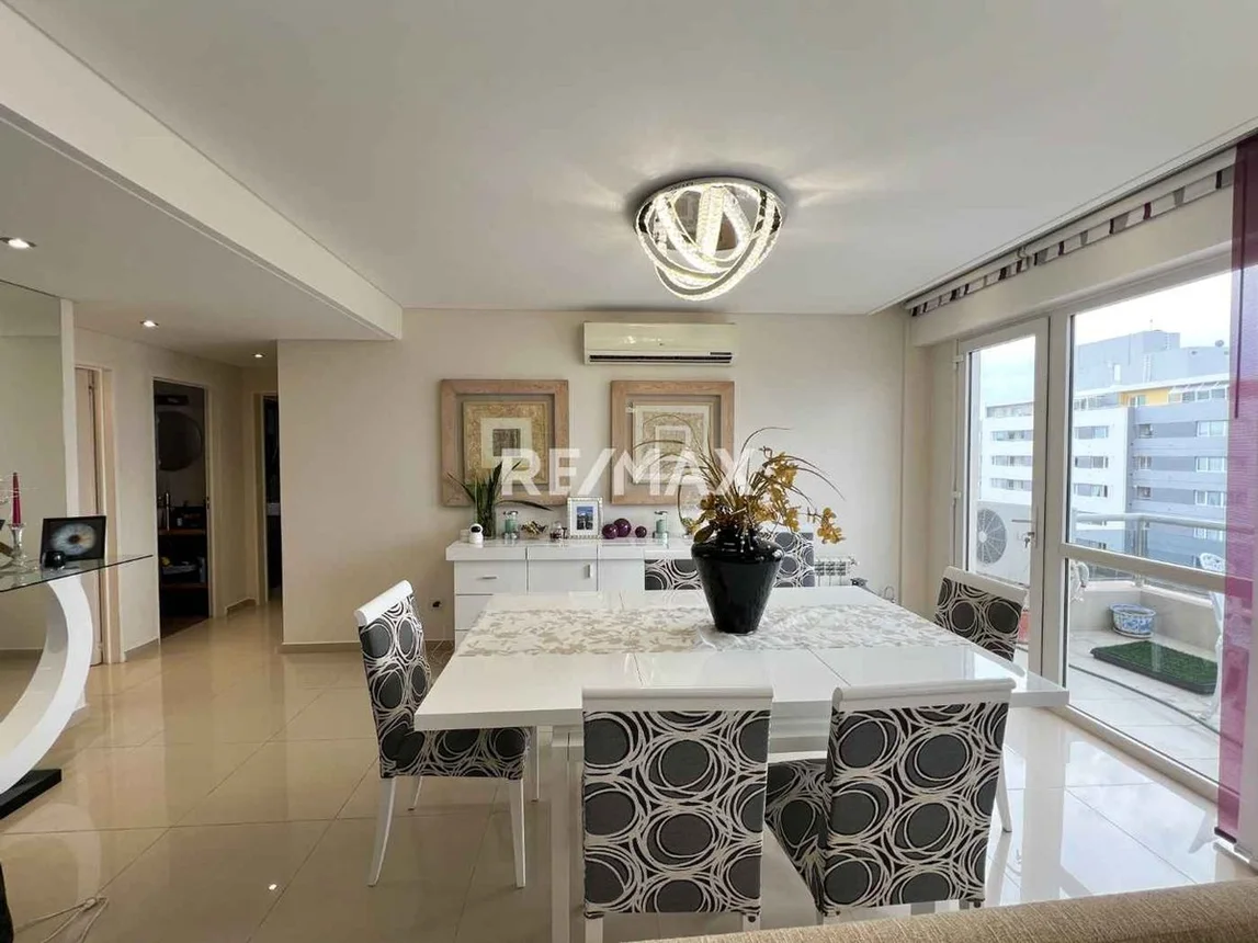 Semipiso de 5 ambientes en venta en Neuquén, Almirante Brown 800