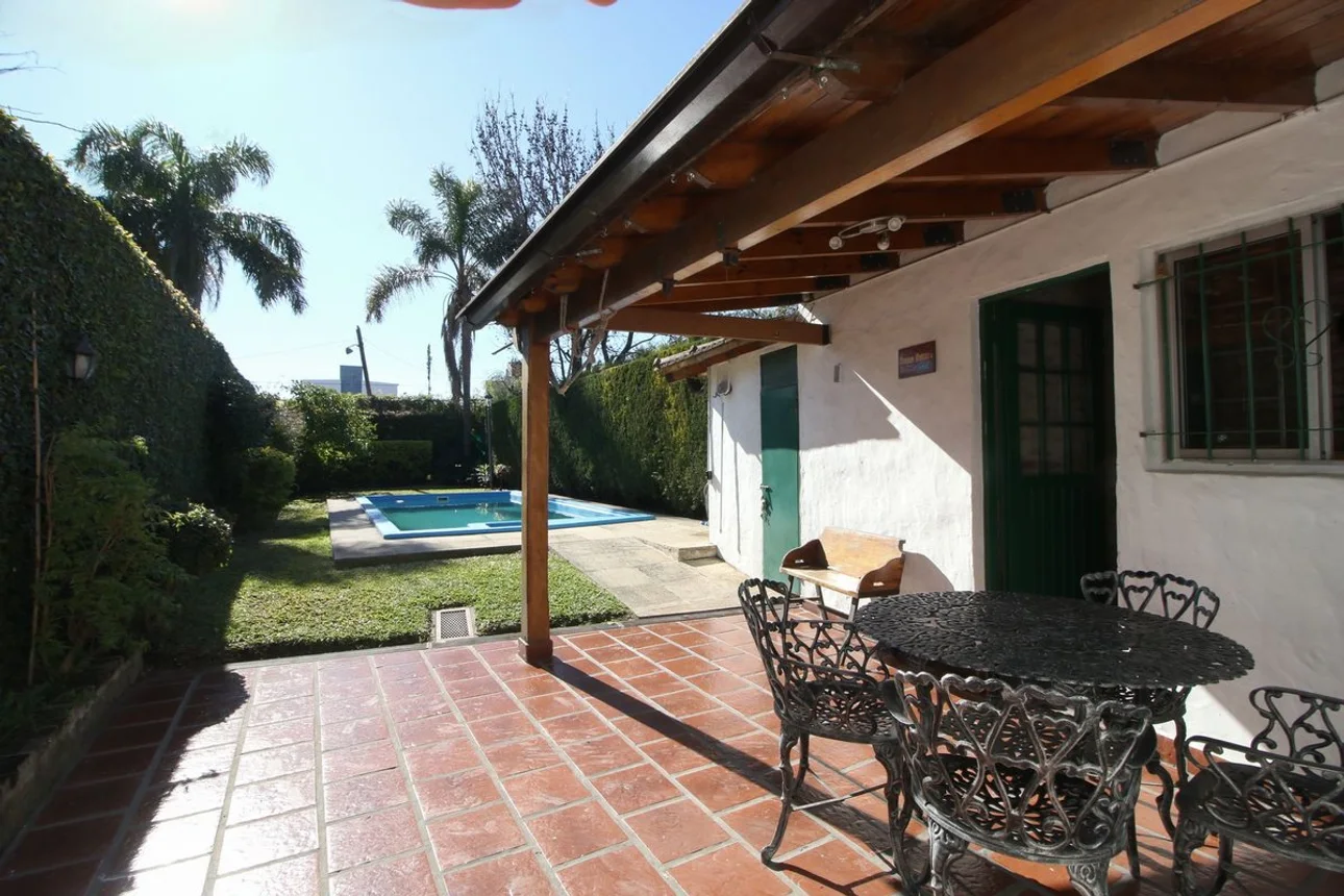 Casa en venta en Caseros, foto 2