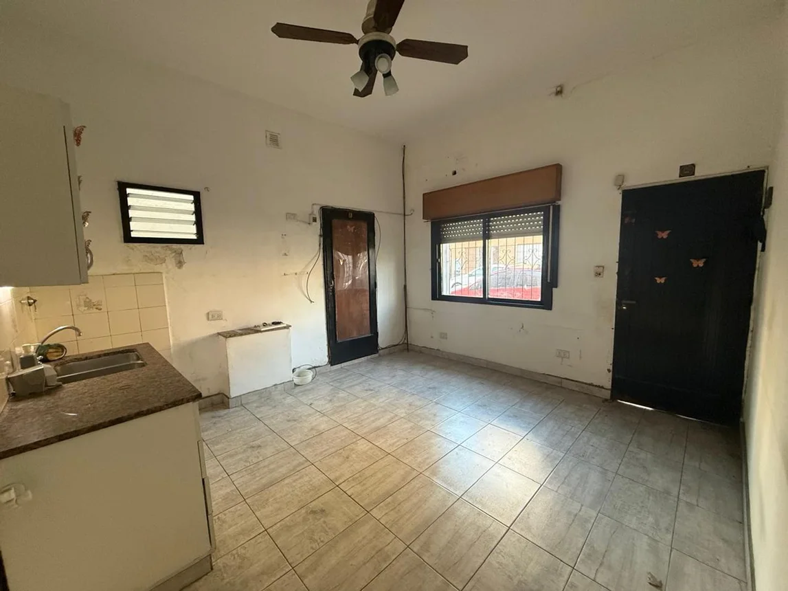 PH de 2 ambientes en venta en Ciudadela, Capitán Claudio Rosales 4100