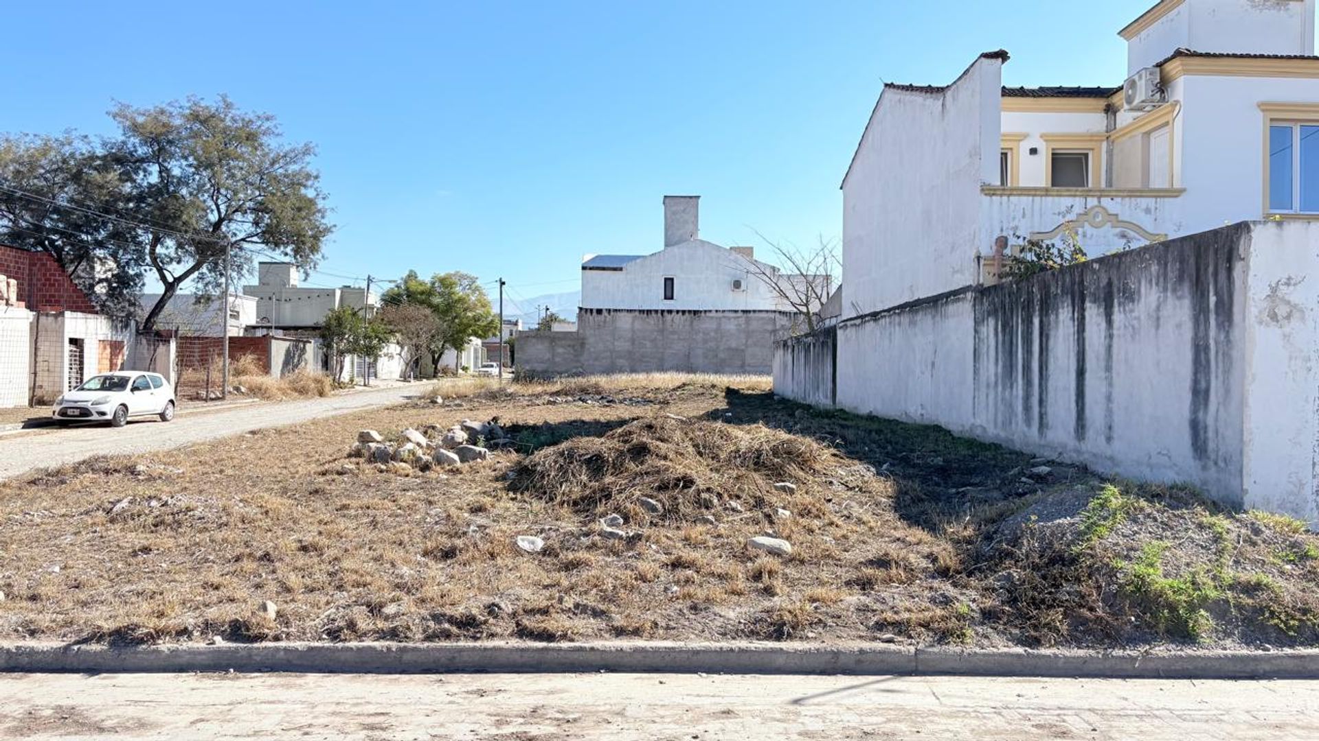 TERRENO VENTA ESQUINA PORTAL DE LESSER - foto 6