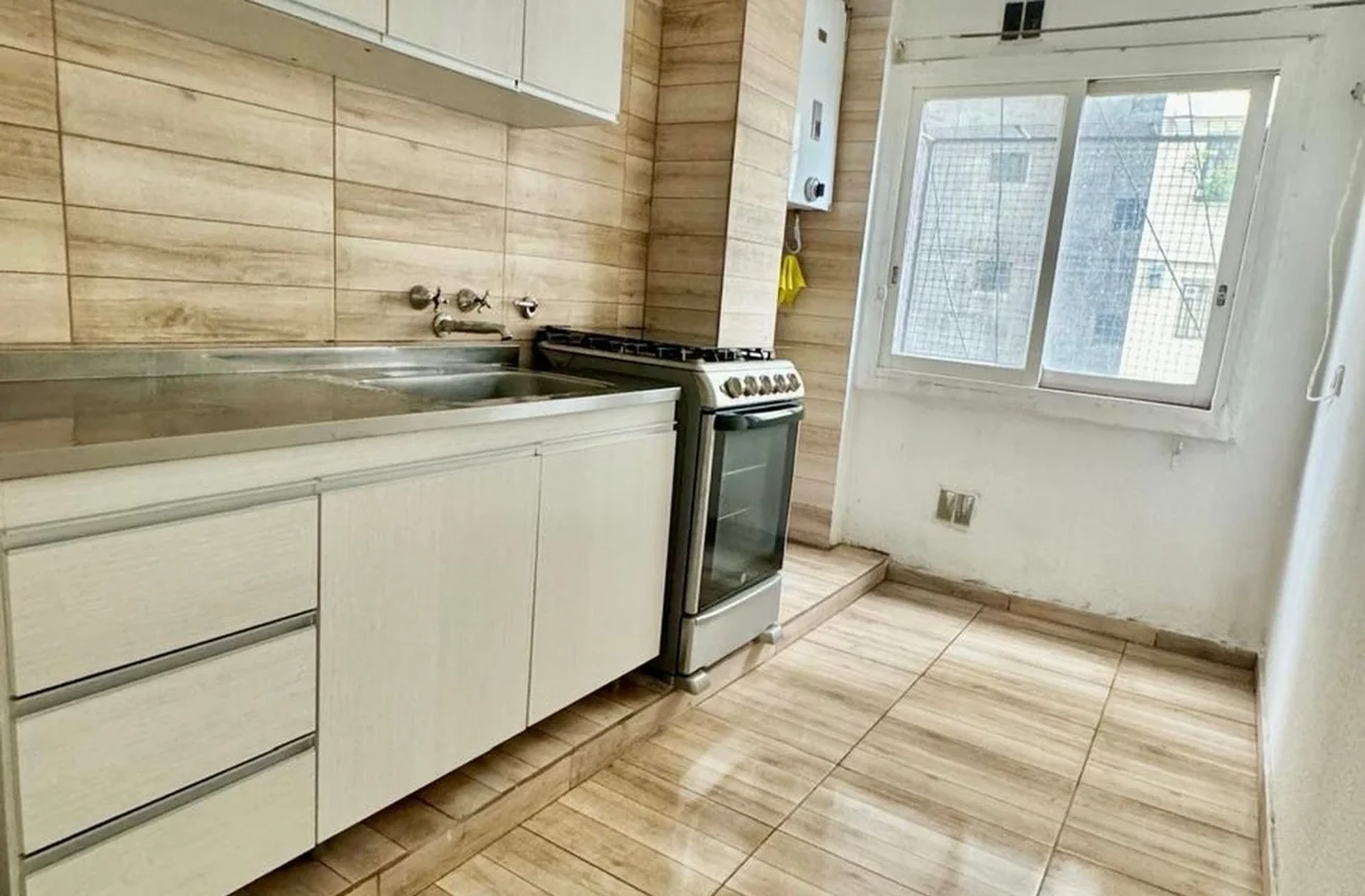 Departamento de 3 ambientes en venta en Barracas, Avenida Montes de Oca 1200, foto 3
