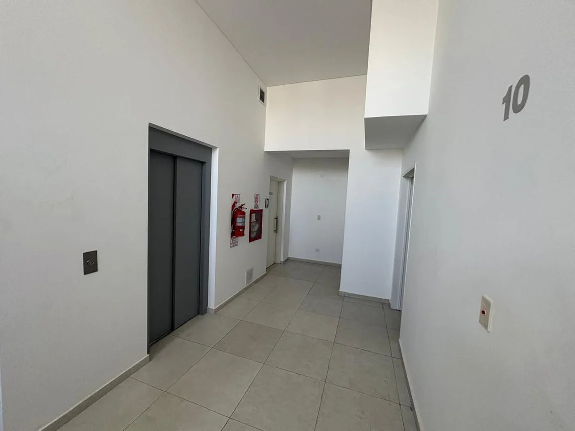 Venta monoamb a estrenar con balcón y cochera CABA, foto 5