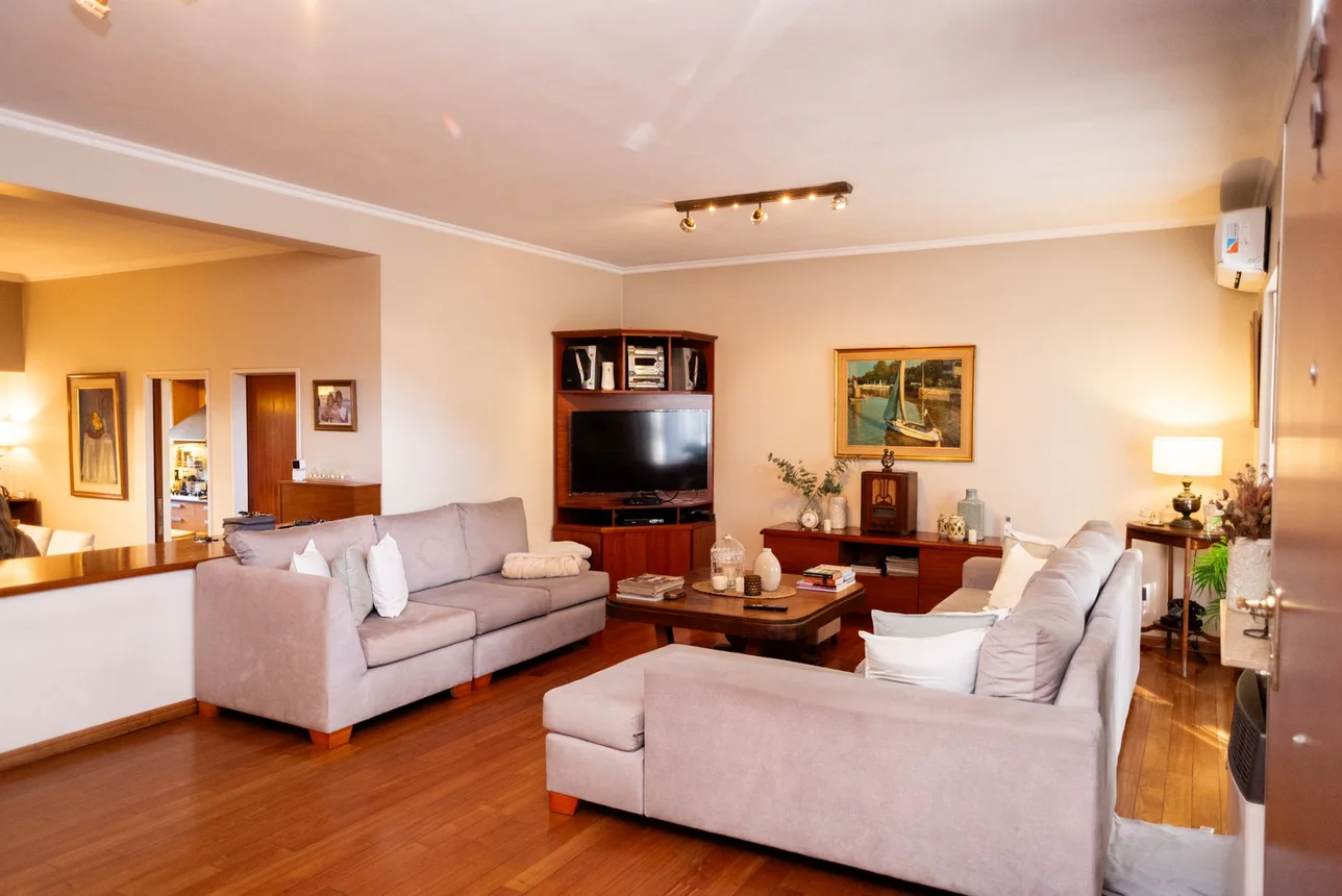 Casa en venta en Quilmes, foto 3