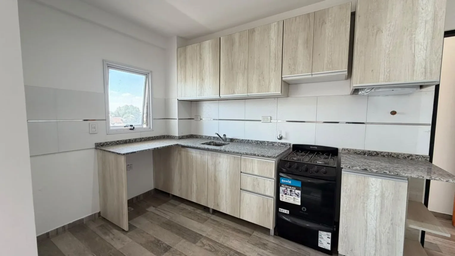 Semipiso de 2 ambientes en venta en Lanús Oeste, Manuel Ocampo 300