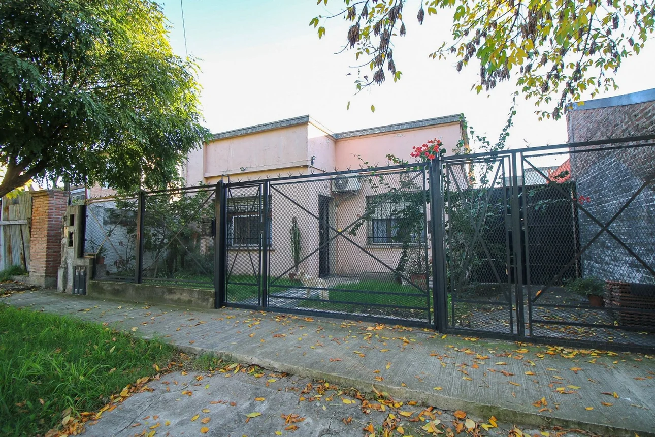 Casa en venta en Burzaco, foto 4