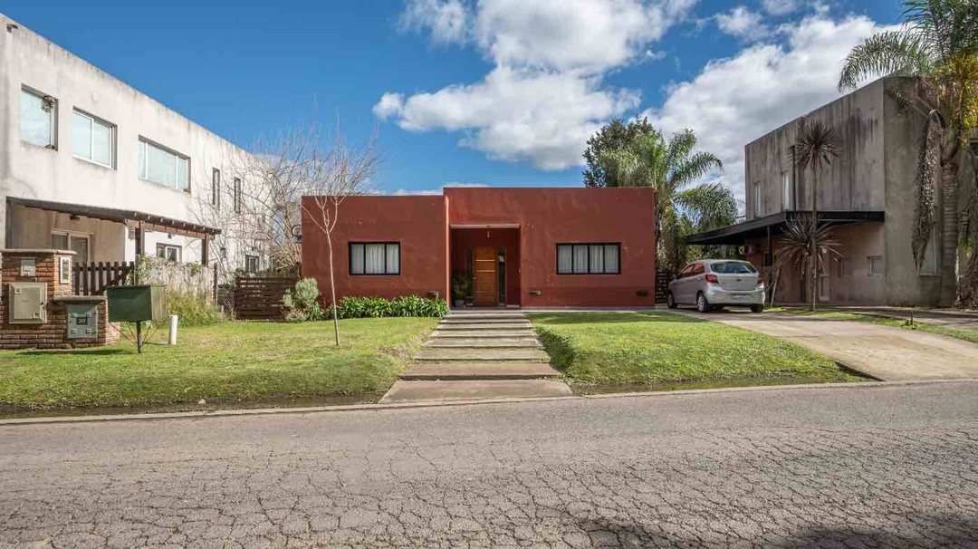ALQUILER casa 4 ambientes Los Robles, Pilar.