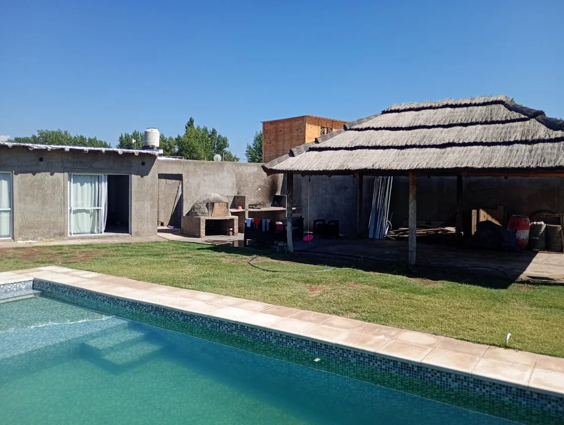 Casa con pileta en venta b° dominios 3 corralitos, foto 2