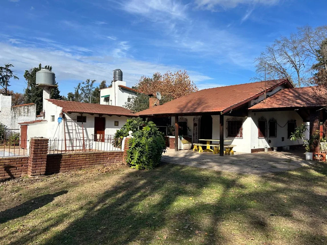 Casa de 4 ambientes en venta en Moreno, Nicolás Copérnico 2900