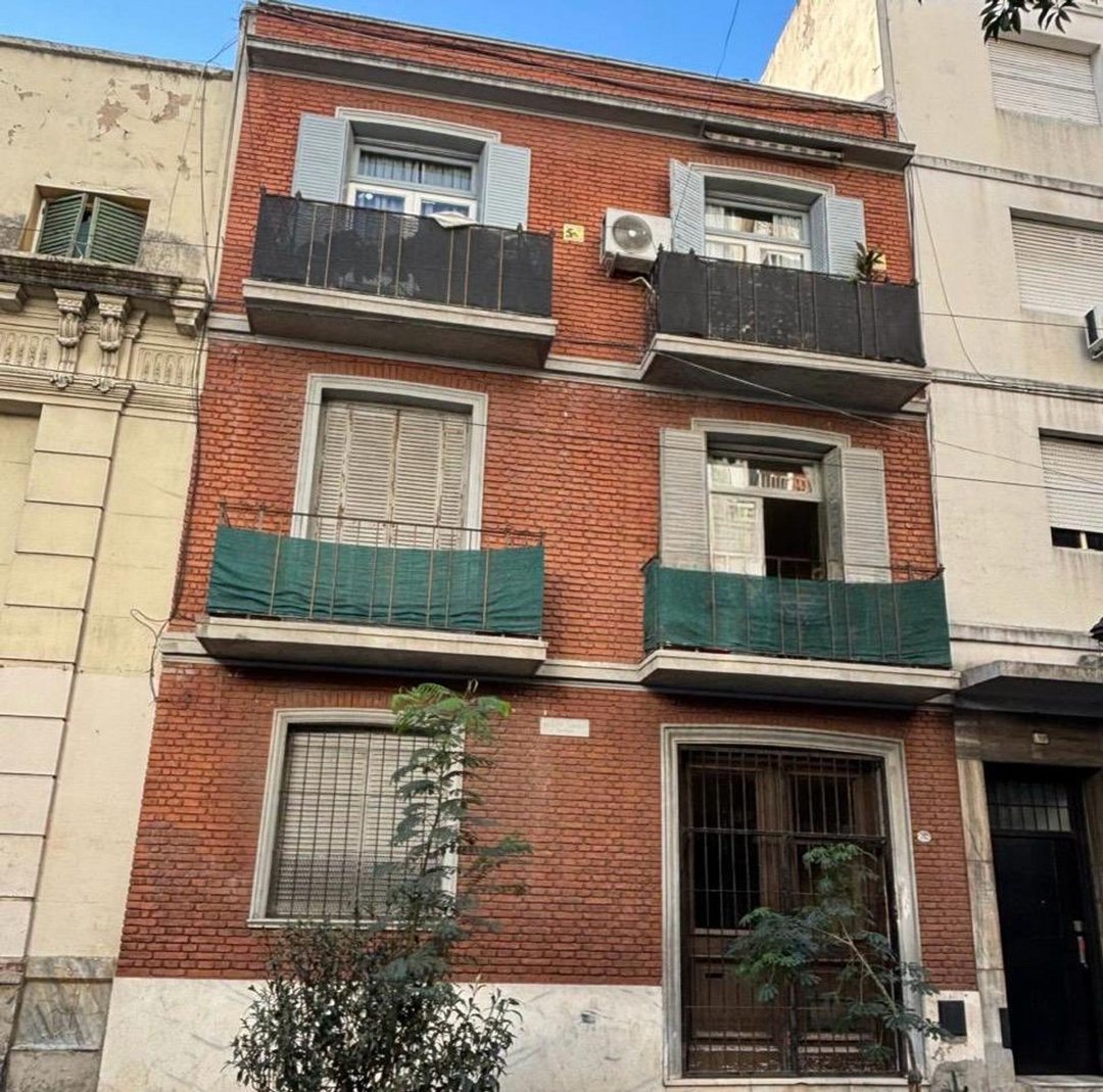 VENTA LUMIN0SO MONOAMBIENTE en MONSERRAT