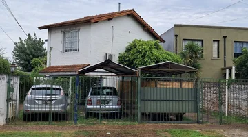 VENTA DE CASA, 3 AMBIENTES.