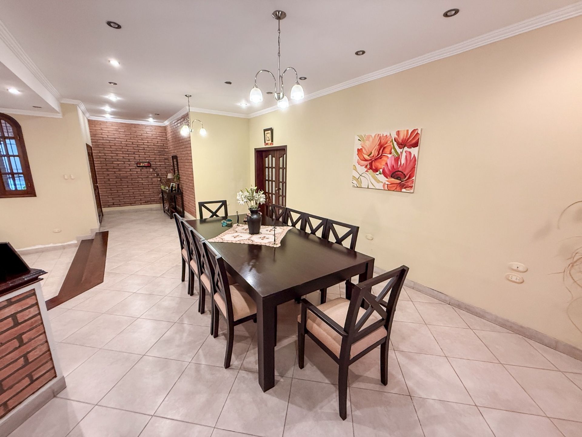 CASA EN VENTA + 2 LOCALES COMERCIAL CENTRO ORAN - foto 7
