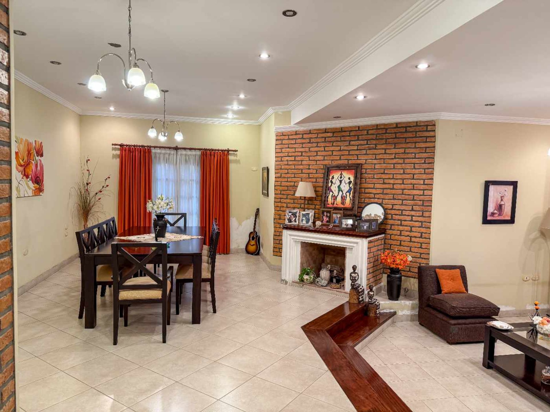 CASA EN VENTA + 2 LOCALES COMERCIAL CENTRO ORAN - foto 4
