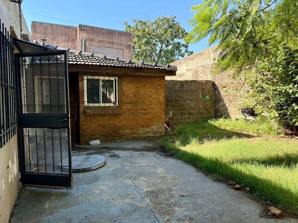 Casa de 3 ambientes en venta en Burzaco, Angel Lupo 100, foto 4