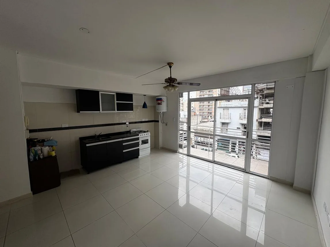 Departamento de 2 ambientes en venta en Liniers, Avenida Rivadavia 10500