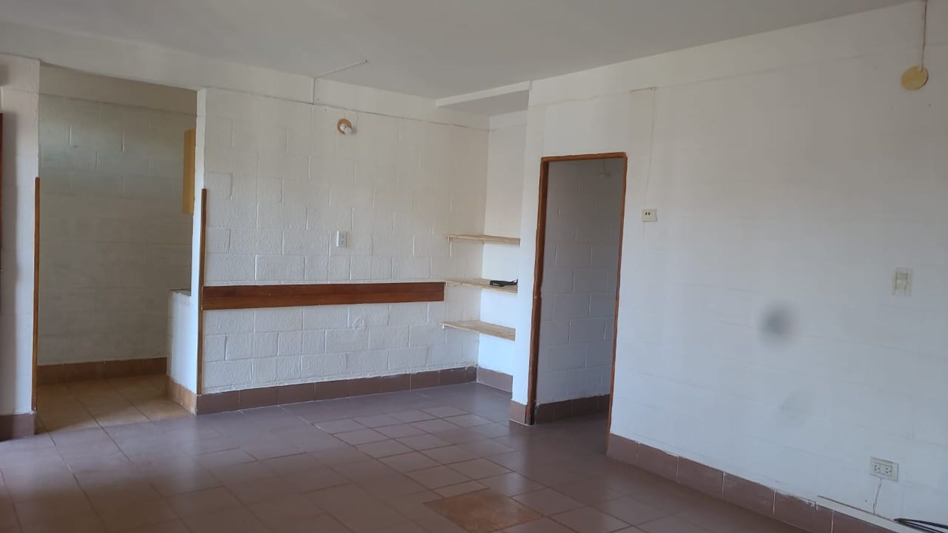 CASA VENTA O PERMUTA B° EL TRIBUNO APTA CREDITO - foto 3
