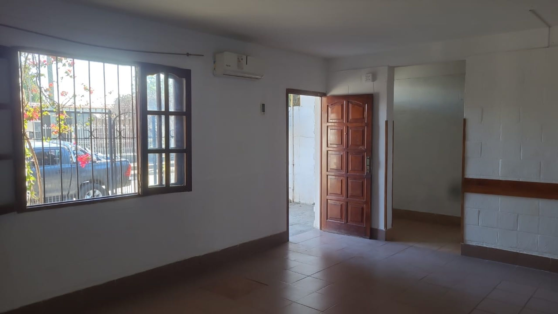 CASA VENTA O PERMUTA B° EL TRIBUNO APTA CREDITO - foto 2