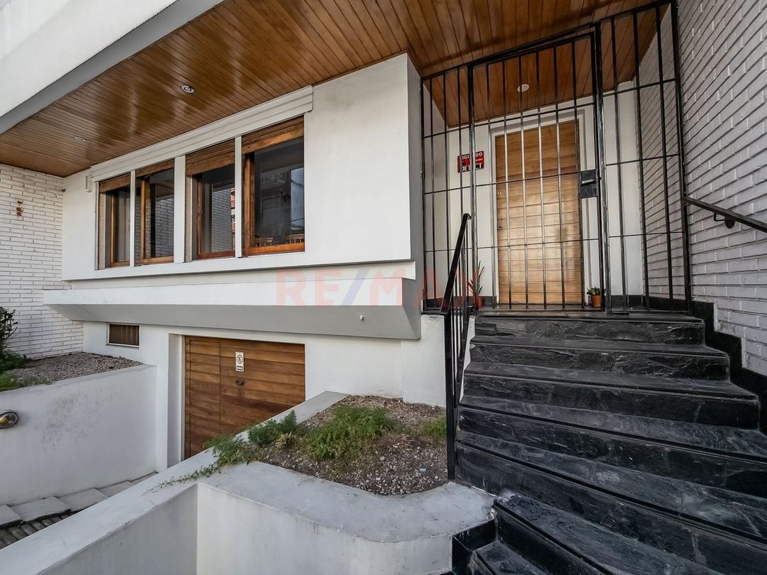 OFICINAS EN CASA 4 AMB VENTA EN CABALLITO C/GARAGE