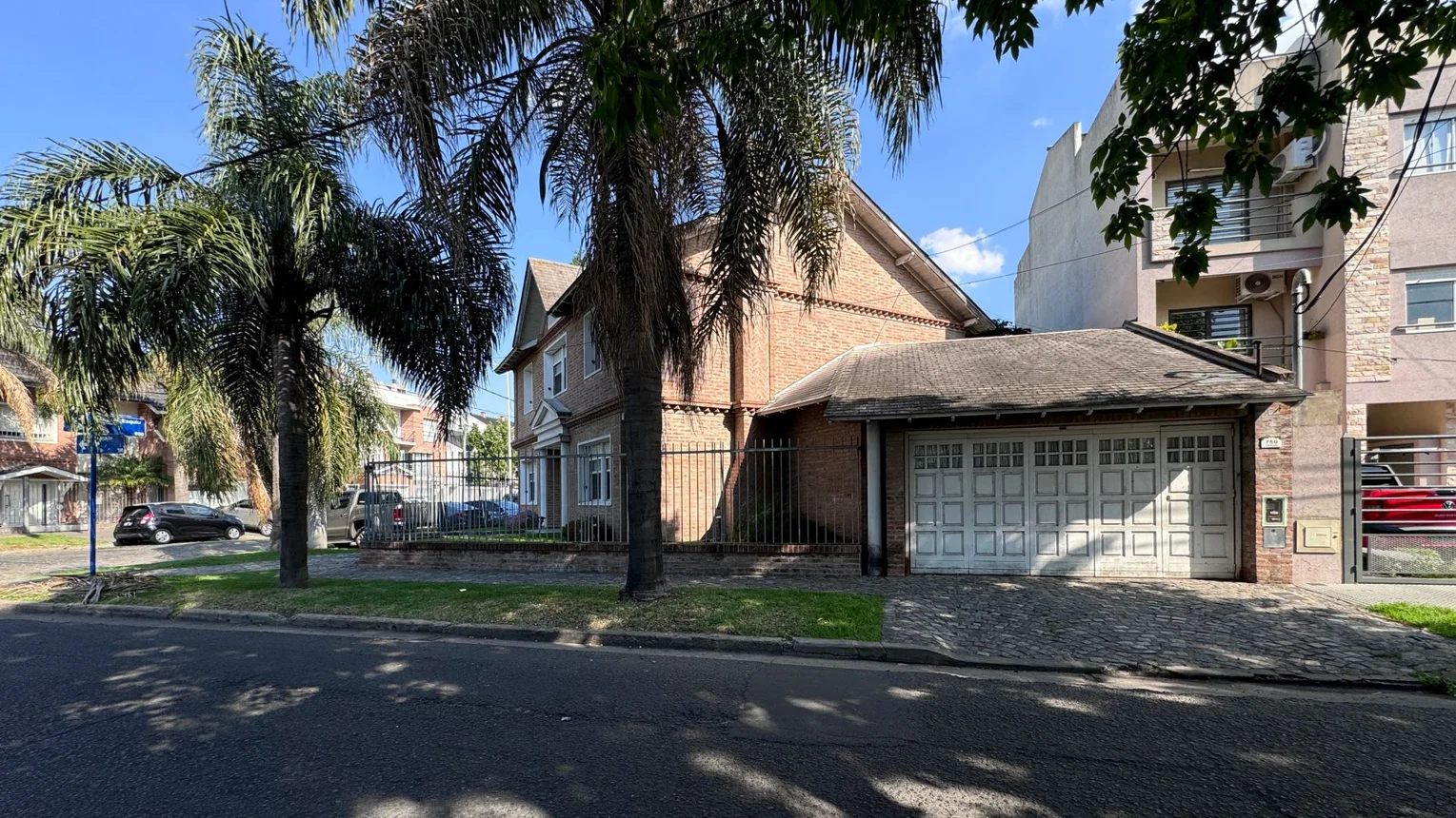 Casa en venta en Ramos Mejía, foto 2