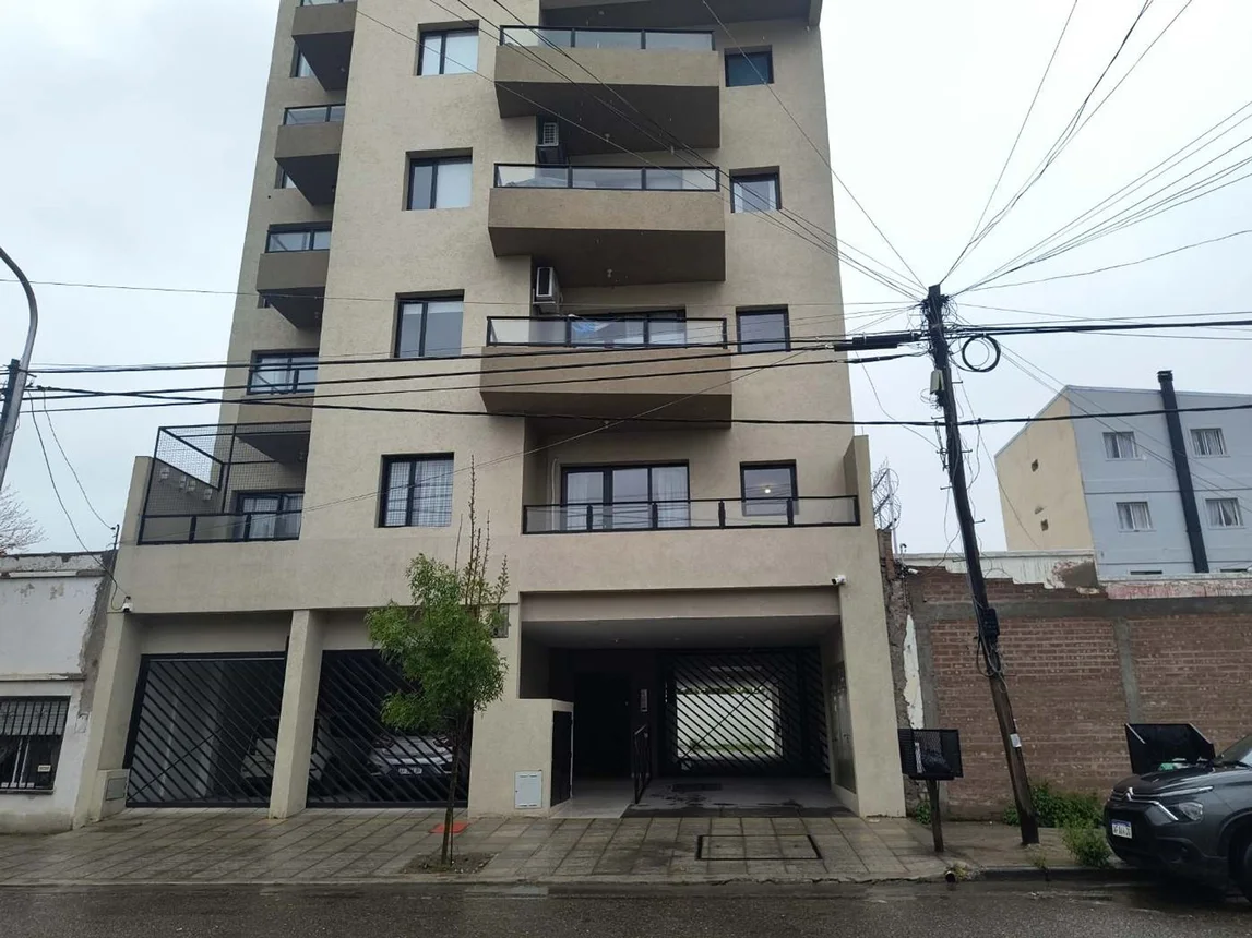 Departamento de 2 ambientes en venta en Neuquén, Intendente Santamaria 100