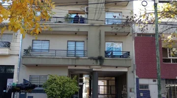 Monoambiente con balcon.