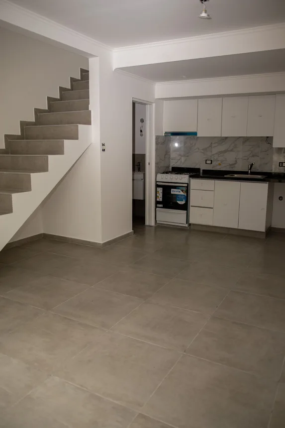 Dúplex de 2 ambientes en venta en Bernal Oeste, Coronel Pringles 100