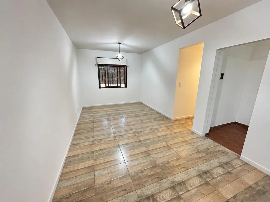 Departamento de 3 ambientes en venta en Villa Tesei, José de Malarredo 300