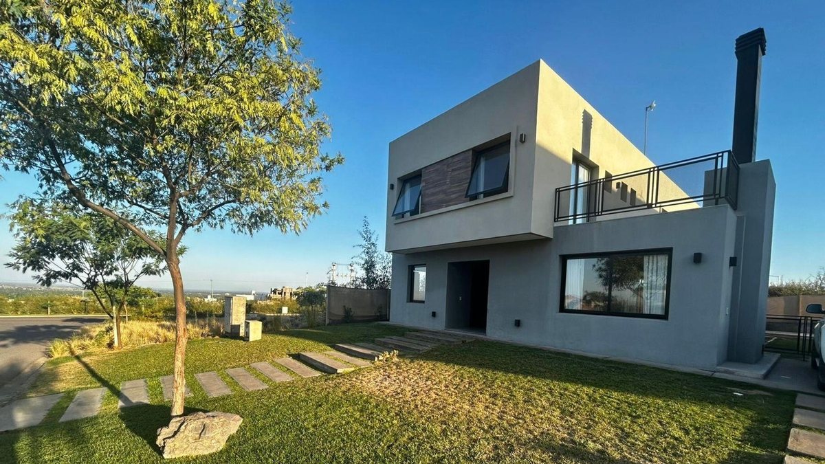 Casa en Mendoza Norte 0