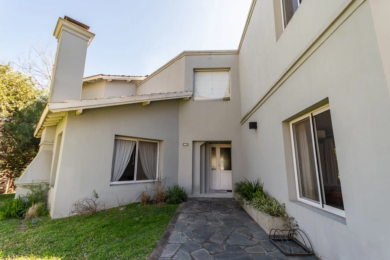 Casa en venta en Pilar, foto 4