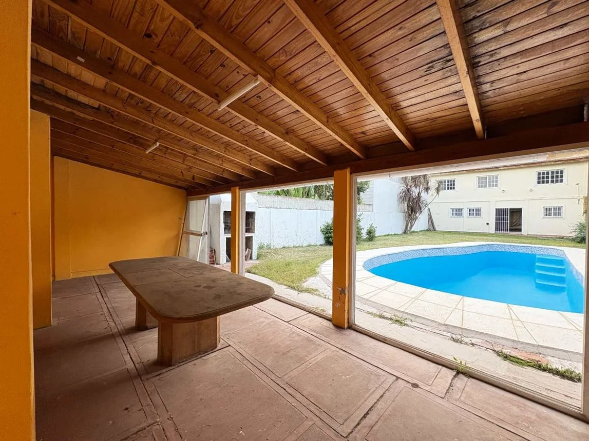 Casa de 5 ambientes en venta en Don Torcuato, Regina Pacini de Alvear 300, foto 2