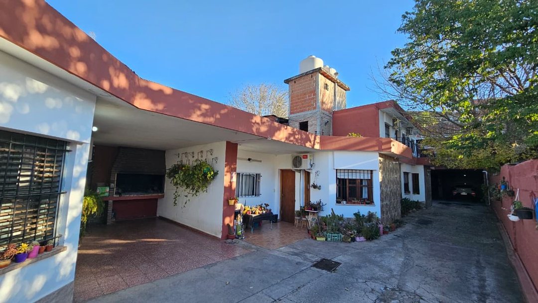 VENTA COMPLEJO 4 DEPTOS EN VILLA CARLOS PAZ