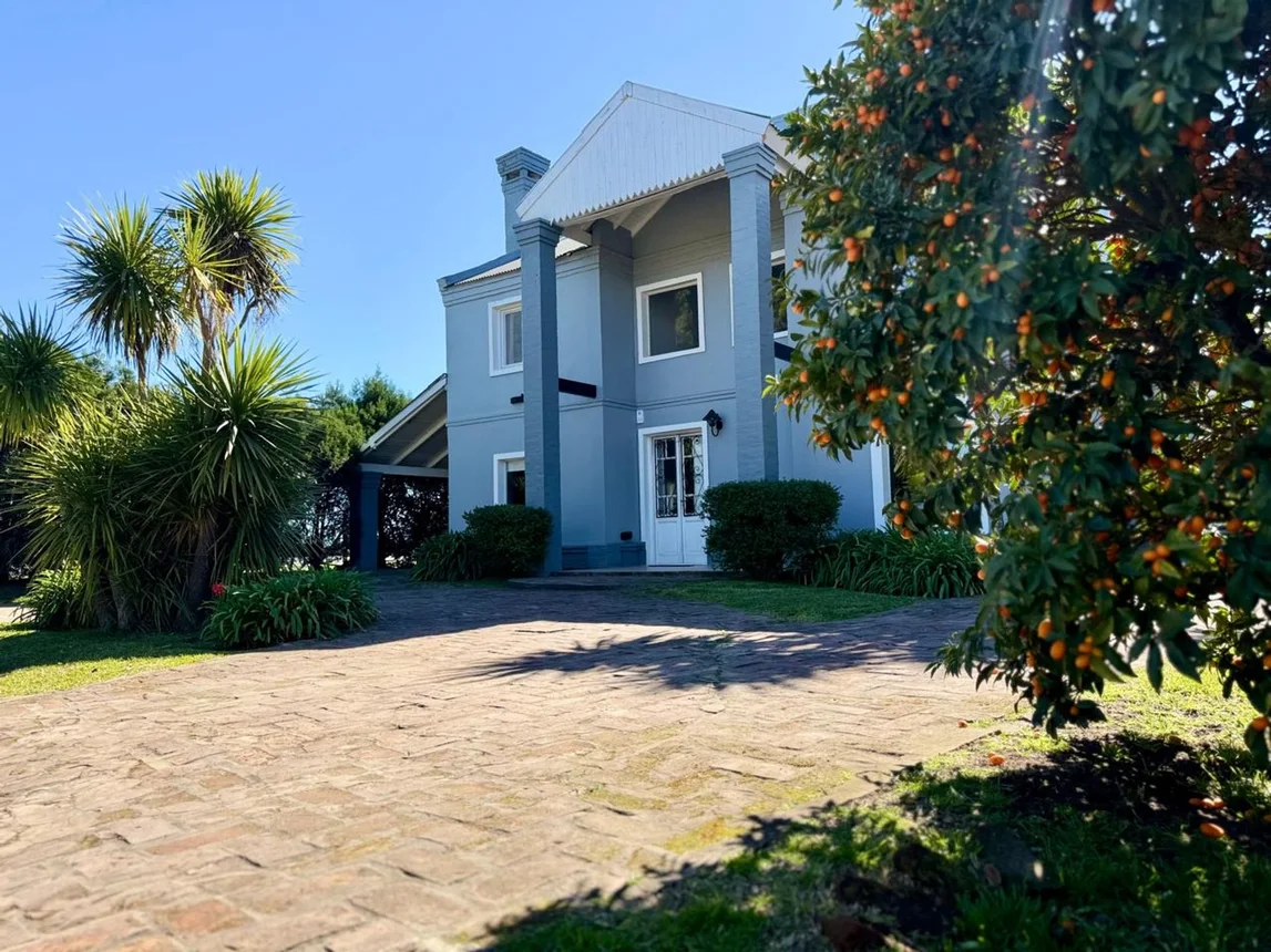 Casa en venta en Pilar, foto 2