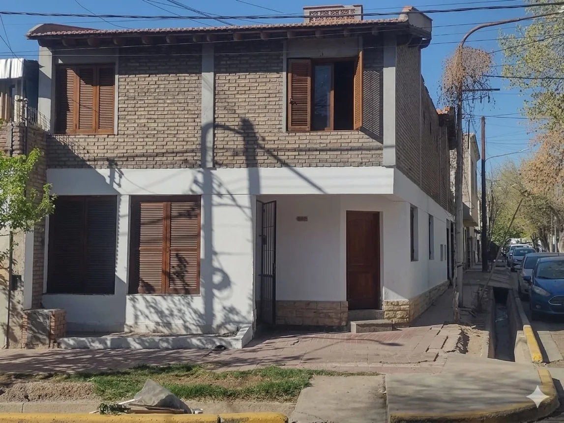 Casa dúplex en venta en Guaymallén