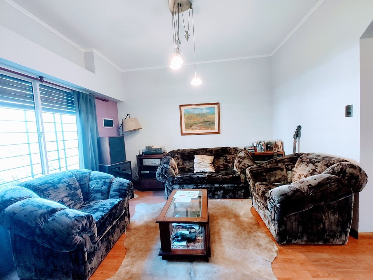 Foto 5 — Casa 5 amb en Quilmes Oeste c patio ACEPTA PERMUTA