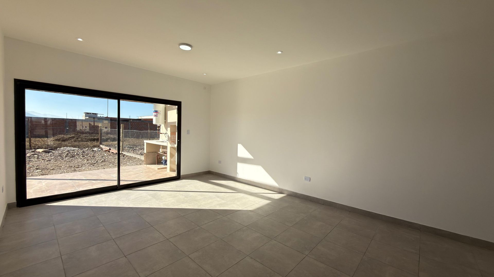 CASA VENTA EKO DISTRITO CERRILLOS C/COCHERA ASADOR - foto 6