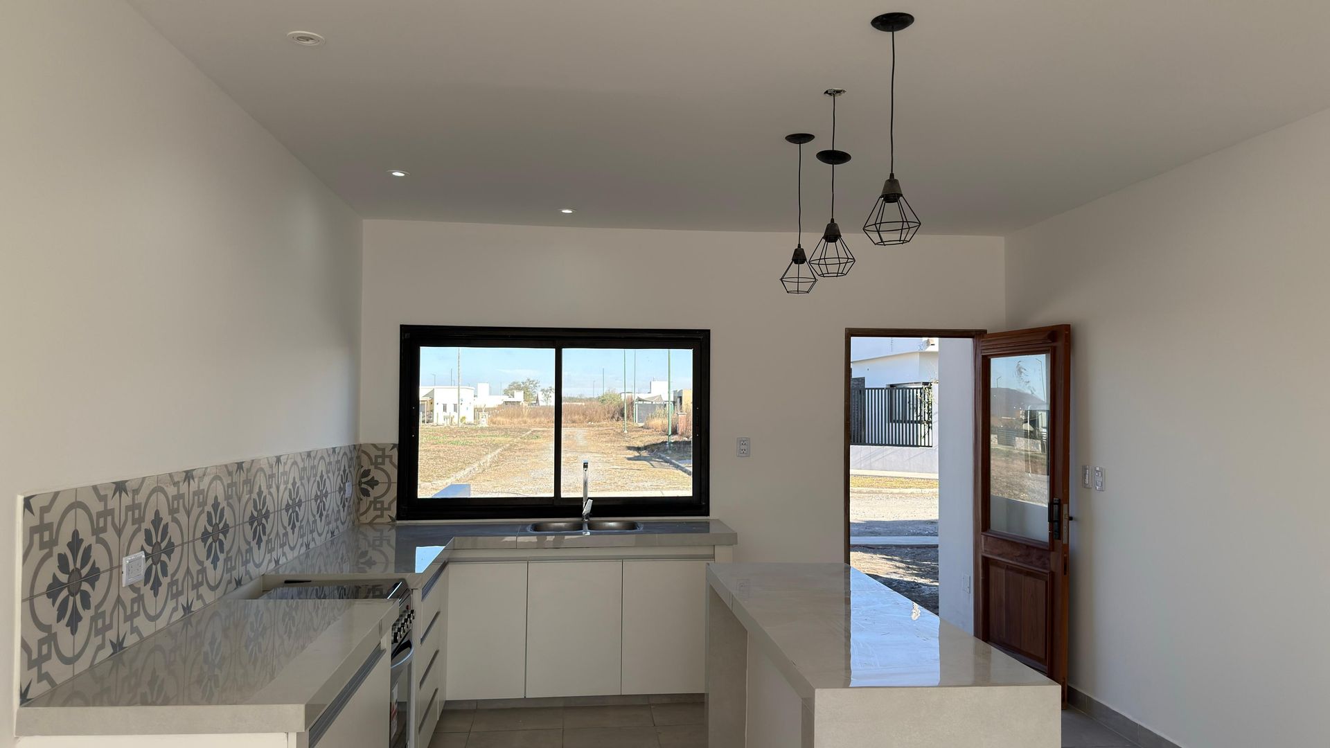 CASA VENTA EKO DISTRITO CERRILLOS C/COCHERA ASADOR - foto 2