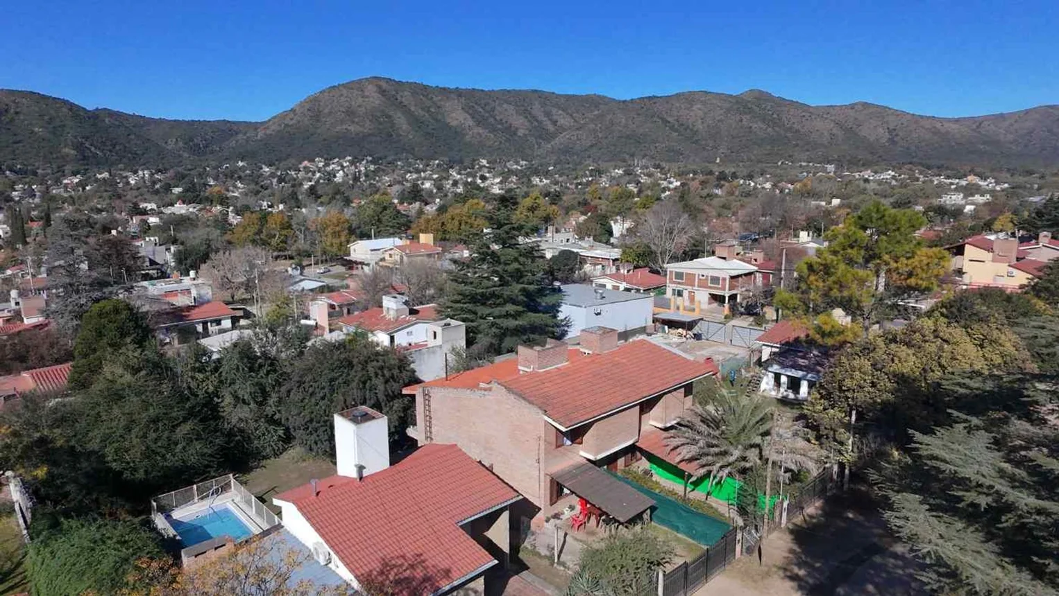 Dúplex de 18 ambientes en venta en Villa Carlos Paz, Ormachea 2700, foto 3