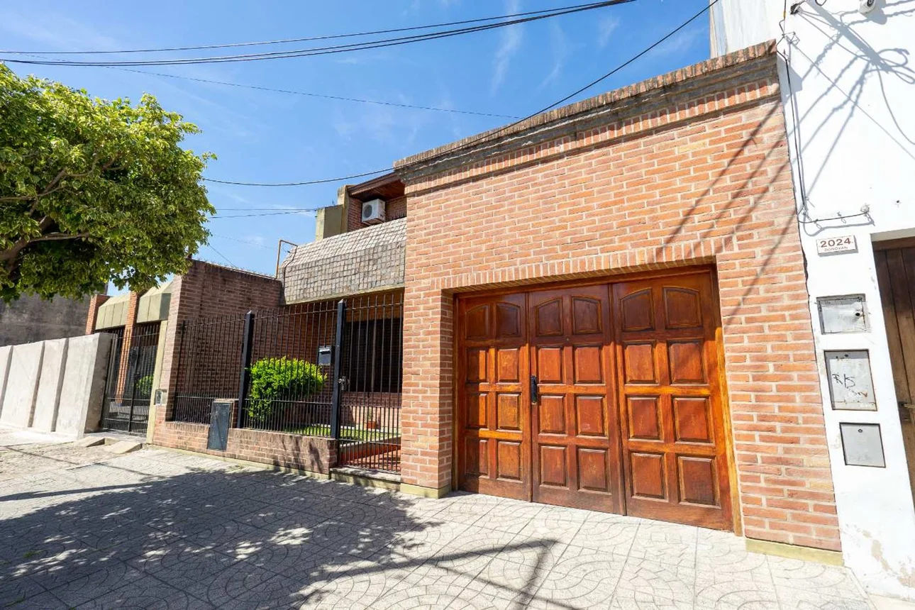 Casa en venta en Gerli, General Donovan 2000